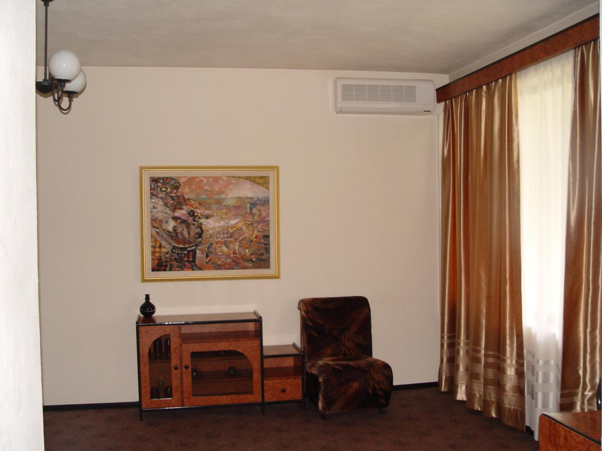 Family Hotel Gabrova Dış mekan fotoğraf